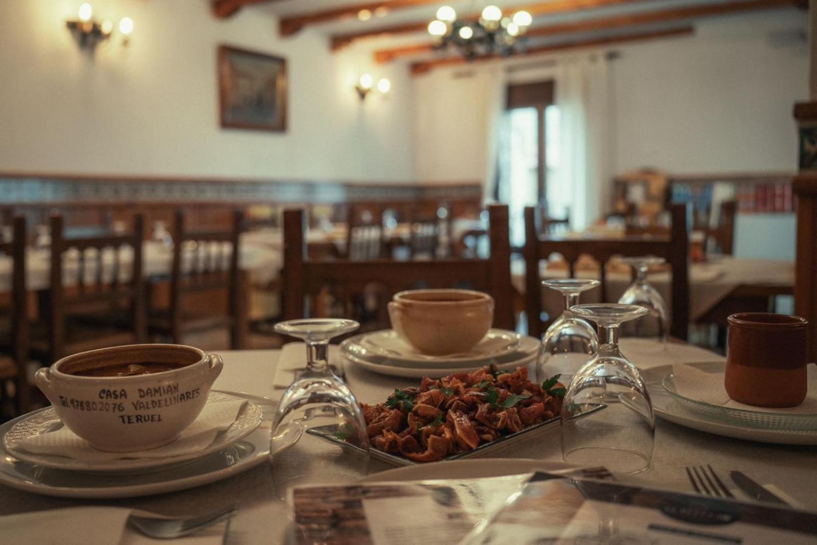 El Refugio Valdelinares Gastro Hostal Eksteriør billede